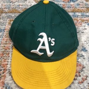 Oakland A’s Youth MLB Hat Cap Green and Yellow Used